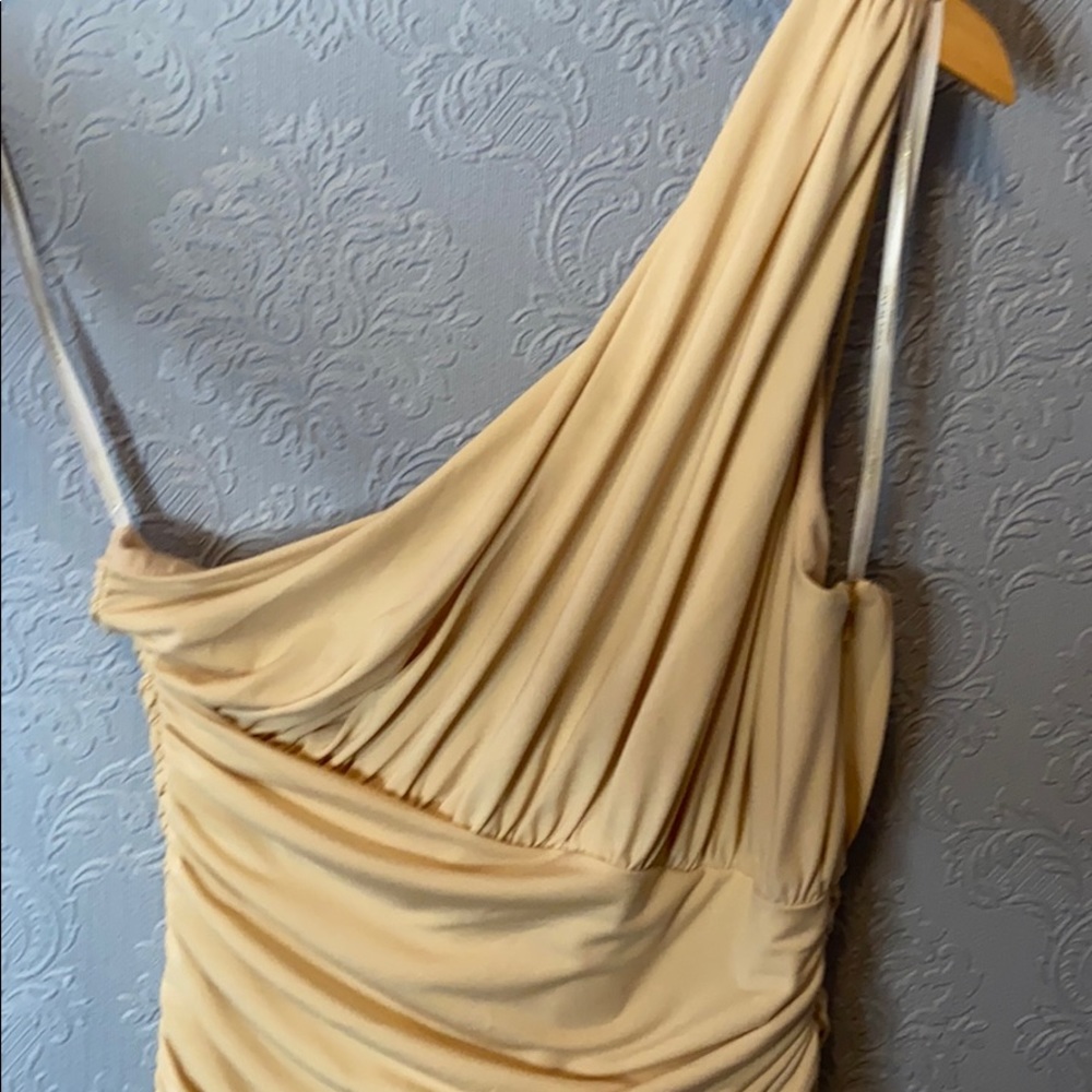 NWT Vera Wang Cream one shoulder jersey dress
